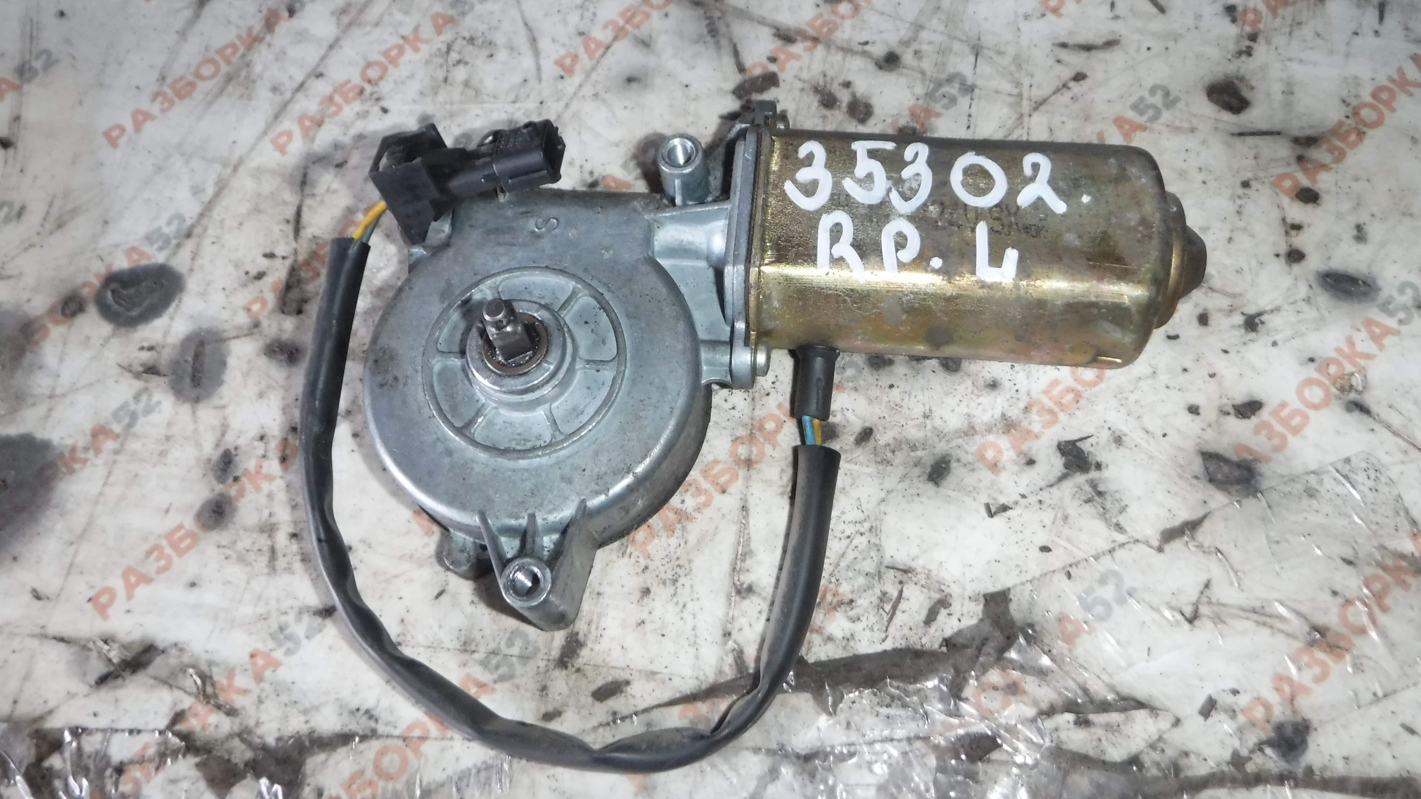Моторчик стеклоподъёмника левый 7484561609 Рено премиум Renault Premium DCI320 2005
